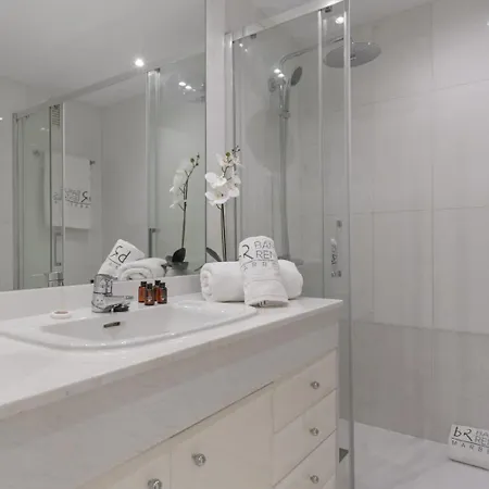 Puerto Banus 3 Bedroom 公寓 *
