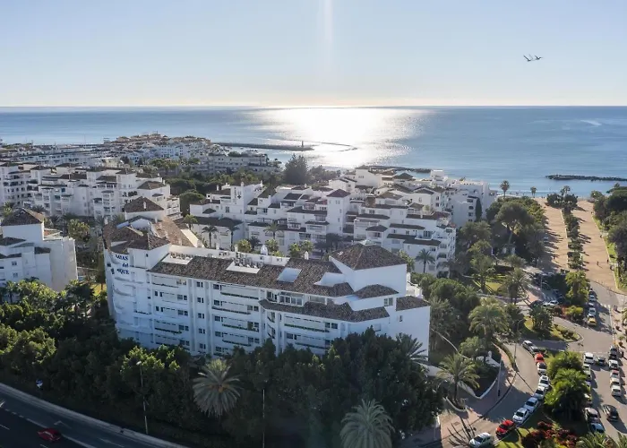 Puerto Banus 3 Bedroom *