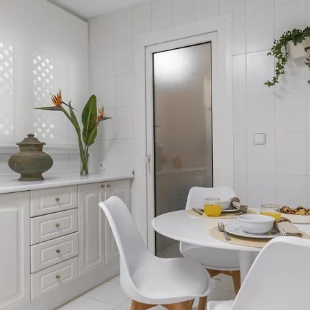 Puerto Banus 3 Bedroom * Marbella